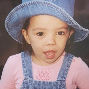 Meet your Posher, Deana